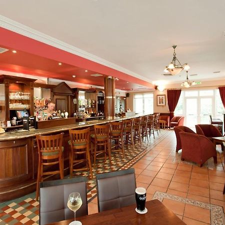 Riverside Park Hotel Macroom Buitenkant foto