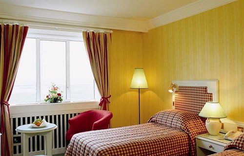 Riverside Park Hotel Macroom Buitenkant foto