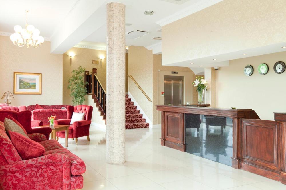 Riverside Park Hotel Macroom Buitenkant foto